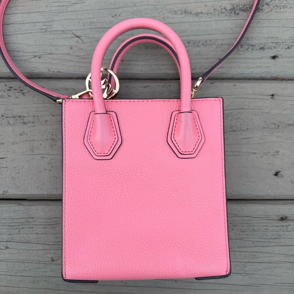 Michael Kors Mercer Crossbody Bag Purse in Tea Rose Pink Leather - Picture 8 of 16